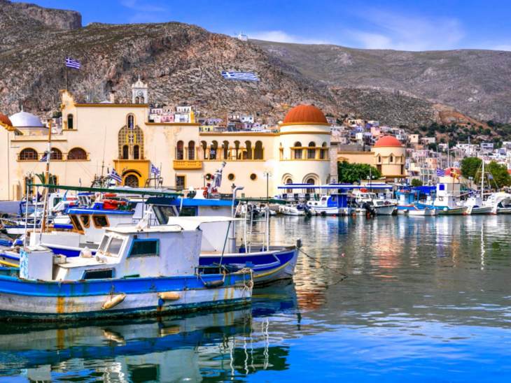 &Sigma;&tau;&alpha; 33.716 &tau;&alpha; &nu;έ&alpha; &kappa;&rho;&omicron;ύ&sigma;&mu;&alpha;&tau;&alpha;, 70 &theta;ά&nu;&alpha;&tau;&omicron;&iota; &kappa;&alpha;&iota; 639 &delta;&iota;&alpha;&sigma;&omega;&lambda;&eta;&nu;&omega;&mu;έ&nu;&omicron;&iota;- 54 &theta;&epsilon;&tau;&iota;&kappa;ά &kappa;&rho;&omicron;ύ&sigma;&mu;&alpha;&tau;&alpha; &sigma;&tau;&eta;&nu; &Pi;&Epsilon; &Kappa;&alpha;&lambda;ύ&mu;&nu;&omicron;&upsilon;