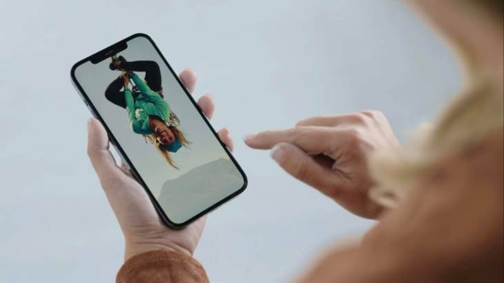 &Eta; &Kappa;ά&lambda;&upsilon;&mu;&nu;&omicron;&sigmaf; &kappa;&alpha;&iota; &eta; &Alpha;&nu;&alpha;&rho;&rho;ί&chi;&eta;&sigma;&eta; &sigma;&tau;&eta;&nu; &pi;&alpha;&rho;&omicron;&upsilon;&sigma;ί&alpha;&sigma;&eta; &tau;&omicron;&upsilon; &nu;έ&omicron;&upsilon; &lambda;&omicron;&gamma;&iota;&sigma;&mu;&iota;&kappa;&omicron;ύ &tau;&eta;&sigmaf; Apple