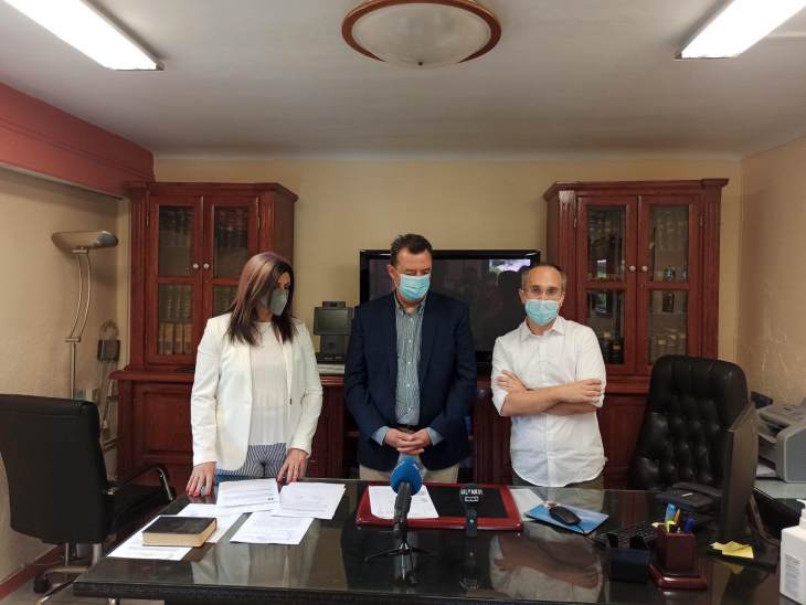 (VIDEO) &Omicron;&rho;&kappa;ί&sigma;&tau;&eta;&kappa;&epsilon; &kappa;&alpha;&iota; &pi;&alpha;&rho;έ&lambda;&alpha;&beta;&epsilon; &tau;&eta;&nu; &Delta;&iota;&omicron;ί&kappa;&eta;&sigma;&eta; &tau;&omicron;&upsilon; &Nu;&omicron;&sigma;&omicron;&kappa;&omicron;&mu;&epsilon;ί&omicron;&upsilon; &Kappa;&alpha;&lambda;ύ&mu;&nu;&omicron;&upsilon; &eta; &Kappa;&alpha;&tau;&epsilon;&rho;ί&nu;&alpha; &Epsilon;&mu;&mu;&alpha;&nu;&omicron;&upsilon;ή&lambda;