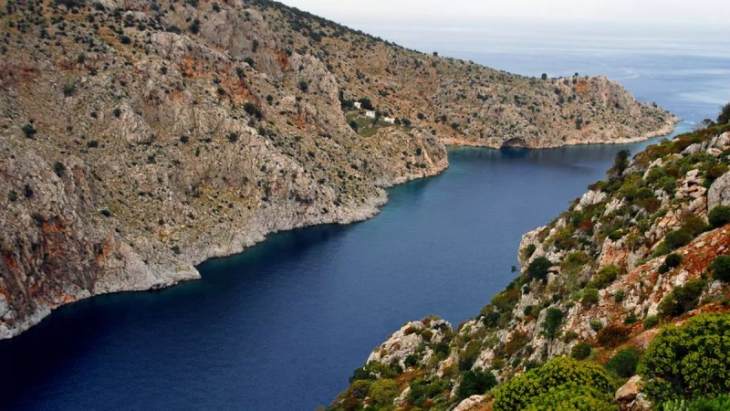 &Tau;&omicron; &nu;&eta;&sigma;ί &tau;&omicron;&upsilon; &Alpha;&iota;&gamma;&alpha;ί&omicron;&upsilon; &mu;&epsilon; &tau;&omicron; ά&gamma;&nu;&omega;&sigma;&tau;&omicron; &laquo;&phi;&iota;ό&rho;&delta;&raquo; &pi;&omicron;&upsilon; &theta;&upsilon;&mu;ί&zeta;&epsilon;&iota; &Nu;&omicron;&rho;&beta;&eta;&gamma;ί&alpha; &kappa;&alpha;&iota; &tau;&omicron; &gamma;&rho;&alpha;&phi;&iota;&kappa;ό &lambda;&iota;&mu;ά&nu;&iota;
