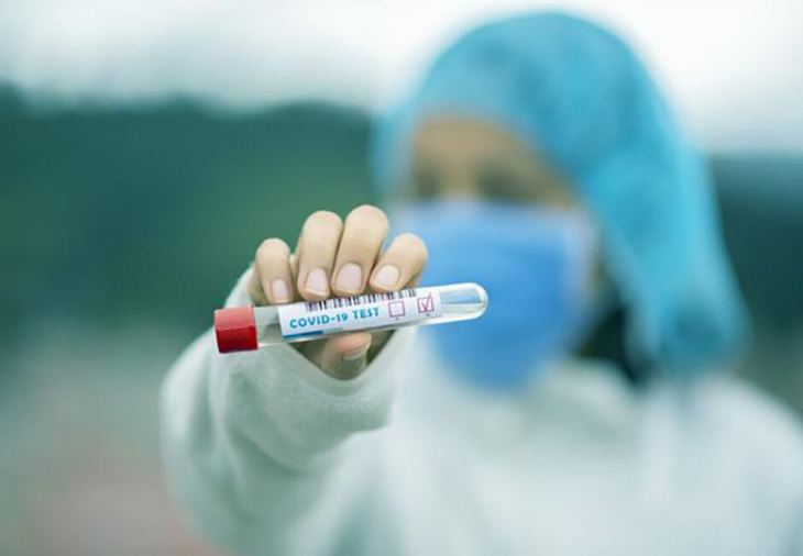 &Kappa;&omicron;&rho;&omicron;&nu;&alpha;ϊό&sigmaf;: &Kappa;&alpha;&nu;έ&nu;&alpha; &nu;έ&omicron; &kappa;&rho;&omicron;ύ&sigma;&mu;&alpha; &sigma;&tau;&alpha; &Delta;&omega;&delta;&epsilon;&kappa;ά&nu;&eta;&sigma;&alpha;