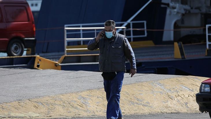 &Mu;&epsilon; &tau;&eta;&nu; &epsilon;&pi;ί&delta;&epsilon;&iota;&xi;&eta; &tau;&eta;&sigmaf; &phi;&omicron;&rho;&omicron;&lambda;&omicron;&gamma;&iota;&kappa;ή&sigmaf; &delta;ή&lambda;&omega;&sigma;&eta;&sigmaf; &theta;&alpha; &tau;&alpha;&xi;&iota;&delta;&epsilon;ύ&omicron;&upsilon;&nu; &omicron;&iota; &mu;ό&nu;&iota;&mu;&omicron;&iota; &kappa;ά&tau;&omicron;&iota;&kappa;&omicron;&iota; &tau;&omega;&nu; &nu;&eta;&sigma;&iota;ώ&nu;