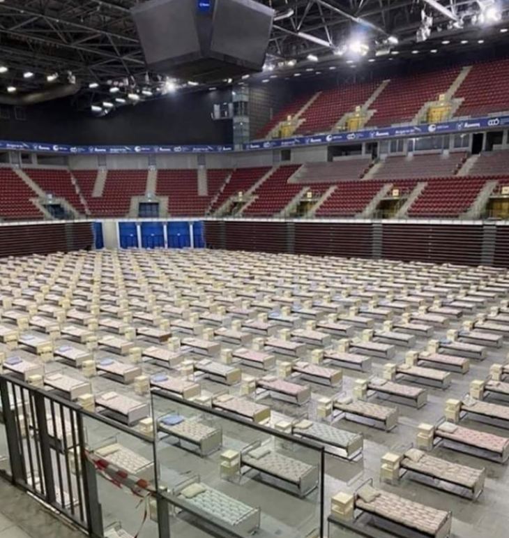 &Kappa;&omicron;&rho;&omicron;&nu;&omicron;ϊό&sigmaf; &Epsilon;&lambda;&lambda;ά&delta;&alpha;: &Mu;&epsilon;&tau;ά &tau;&omicron; &ldquo;&mu;έ&nu;&omicron;&upsilon;&mu;&epsilon; &sigma;&pi;ί&tau;&iota;&rdquo; &pi;&omicron;&iota;&omicron; &epsilon;ί&nu;&alpha;&iota; &tau;&omicron; &epsilon;&pi;ό&mu;&epsilon;&nu;&omicron; &beta;ή&mu;&alpha;;