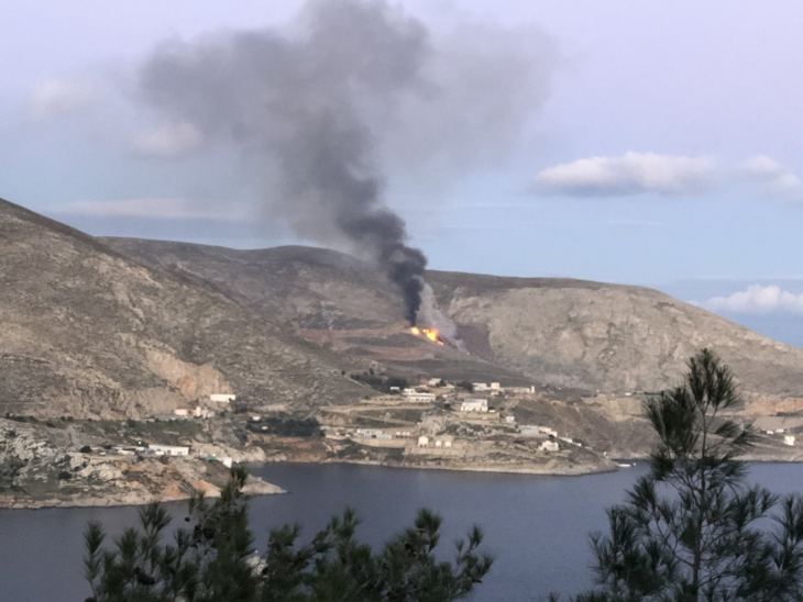 &Gamma;&iota;&alpha; ά&lambda;&lambda;&eta; &mu;&iota;&alpha; &phi;&omicron;&rho;ά &eta; &chi;&omega;&mu;&alpha;&tau;&epsilon;&rho;ή &kappa;&alpha;ί&gamma;&epsilon;&tau;&alpha;&iota;  &kappa;&alpha;&iota; &sigma;&kappa;&omicron;&rho;&pi;ί&zeta;&epsilon;&iota; &theta;ά&nu;&alpha;&tau;&omicron;
