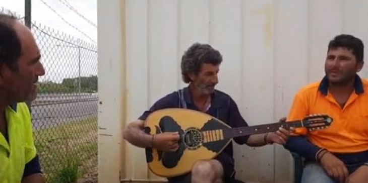 &Mu;&omicron;&upsilon;&sigma;&iota;&kappa;ή &nu;&omicron;&sigma;&tau;&alpha;&lambda;&gamma;ί&alpha; &alpha;&pi;ό &tau;&omicron; &Nu;&tau;ά&rho;&gamma;&omicron;&upsilon;&iota;&nu; (&beta;ί&nu;&tau;&epsilon;&omicron;)