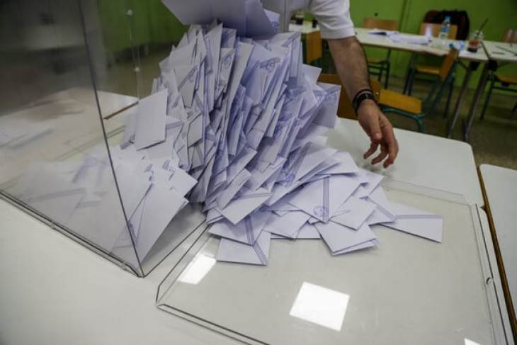 &Sigma;&tau;&iota;&sigmaf; 20 &Mu;&alpha;ΐ&omicron;&upsilon; &psi;&eta;&phi;ί&zeta;&omicron;&upsilon;&nu; &omicron;&iota; Έ&lambda;&lambda;&eta;&nu;&epsilon;&sigmaf; &tau;&omicron;&upsilon; &epsilon;&xi;&omega;&tau;&epsilon;&rho;&iota;&kappa;&omicron;ύ