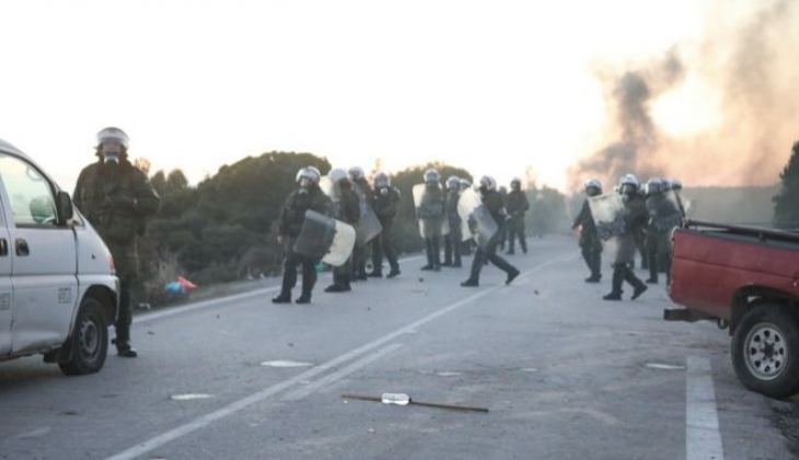 &Mu;&epsilon;&tau;&alpha;&nu;&alpha;&sigma;&tau;&epsilon;&upsilon;&tau;&iota;&kappa;ό: &Pi;&epsilon;&tau;&rho;&omicron;&pi;ό&lambda;&epsilon;&mu;&omicron;&sigmaf; &sigma;&tau;&eta; &Mu;&upsilon;&tau;&iota;&lambda;ή&nu;&eta; - &Mu;&omicron;&lambda;ό&tau;&omicron;&phi; &kappa;&alpha;&iota; &pi;&alpha;&sigma;&chi;&alpha;&lambda;&iota;&nu;έ&sigmaf; &rho;&omicron;&upsilon;&kappa;έ&tau;&epsilon;&sigmaf; &kappa;&alpha;&tau;ά &alpha;&sigma;&tau;&upsilon;&nu;&omicron;&mu;&iota;&kappa;ώ&nu; &sigma;&tau;&eta; &Chi;ί&omicron;