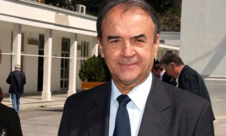 &Pi;έ&theta;&alpha;&nu;&epsilon; &omicron; &Delta;&eta;&mu;ή&tau;&rho;&eta;&sigmaf; &Tau;&sigma;&omicron;&beta;ό&lambda;&alpha;&sigmaf;