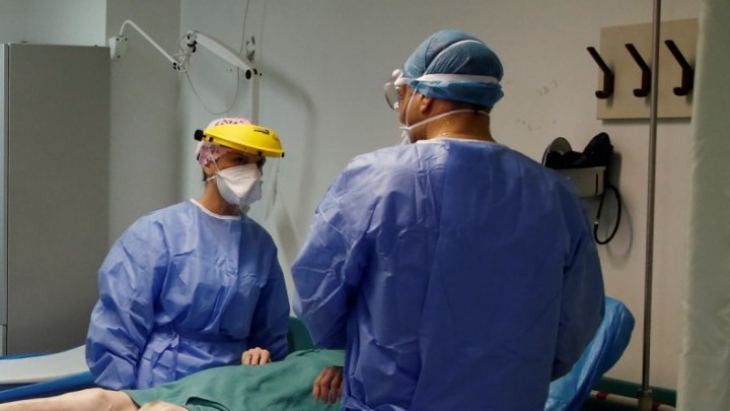 &Delta;ύ&omicron; &nu;έ&alpha; &kappa;&rho;&omicron;ύ&sigma;&mu;&alpha;&tau;&alpha; &kappa;&omicron;&rho;&omega;&nu;&omicron;ϊ&omicron;ύ &sigma;&tau;&eta;&nu; &Kappa;ά&rho;&pi;&alpha;&theta;&omicron;