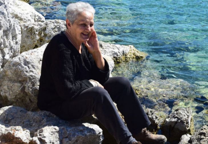 &Eta; &mu;&omicron;&nu;&alpha;&chi;&iota;&kappa;ή &Pi;&rho;&omega;&tau;&omicron;&chi;&rho;&omicron;&nu;&iota;ά &tau;&eta;&sigmaf; &kappa;&upsilon;&rho;ά &ndash; &Rho;&eta;&nu;&iota;ώ&sigmaf; &sigma;&tau;&eta;&nu; &Kappa;ί&nu;&alpha;&rho;&omicron;