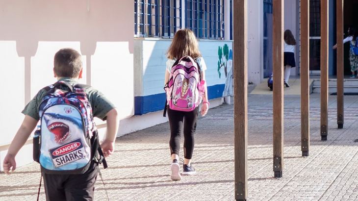 &Tau;&alpha; &sigma;&chi;&omicron;&lambda;&epsilon;ί&alpha; &alpha;&nu;&omicron;ί&gamma;&omicron;&upsilon;&nu; &sigma;&tau;&iota;&sigmaf; 7 &Sigma;&epsilon;&pi;&tau;&epsilon;&mu;&beta;&rho;ί&omicron;&upsilon;, &lambda;έ&epsilon;&iota; &omicron; &Pi;έ&tau;&sigma;&alpha;&sigmaf;