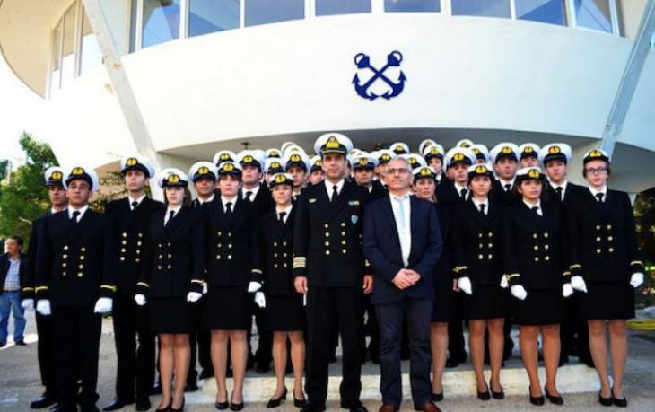 "&Lambda;&omicron;&upsilon;&kappa;έ&tau;&omicron;" &kappa;&alpha;&iota; &sigma;&tau;&iota;&sigmaf; &sigma;&chi;&omicron;&lambda;έ&sigmaf; &epsilon;&mu;&pi;&omicron;&rho;&iota;&kappa;&omicron;ύ &nu;&alpha;&upsilon;&tau;&iota;&kappa;&omicron;ύ &lambda;ό&gamma;&omega; &kappa;&omicron;&rho;&omicron;&nu;&omicron;ΐ&omicron;&upsilon;