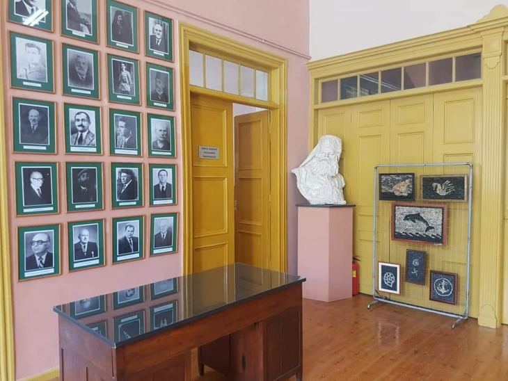 &Alpha;&nu;&omicron;&iota;&chi;&tau;ή &tau;&omicron; &kappa;&alpha;&lambda;&omicron;&kappa;&alpha;ί&rho;&iota; &eta; &Beta;&iota;&beta;&lambda;&iota;&omicron;&theta;ή&kappa;&eta; &tau;&omicron;&upsilon; &Nu;&iota;&kappa;&eta;&phi;&omicron;&rho;&epsilon;ί&omicron;&upsilon; &Gamma;&upsilon;&mu;&nu;&alpha;&sigma;ί&omicron;&upsilon;