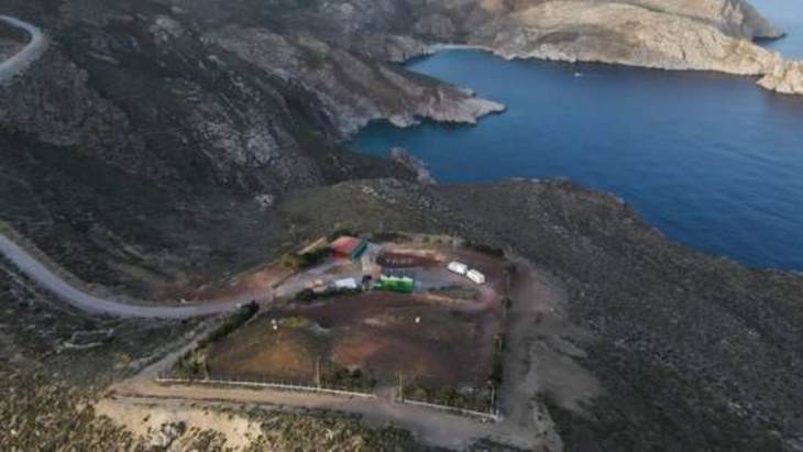 &Sigma;&chi;&omicron;&lambda;&iota;&kappa;ή &epsilon;&kappa;&delta;&rho;&omicron;&mu;ή &sigma;&tau;&eta;&hellip; &chi;&omega;&mu;&alpha;&tau;&epsilon;&rho;ή: &Kappa;&iota; ό&mu;&omega;&sigmaf;, &gamma;ί&nu;&epsilon;&tau;&alpha;&iota; &sigma;&tau;&eta;&nu; &Tau;ή&lambda;&omicron;, &tau;&omicron; &pi;&rho;ώ&tau;&omicron; &nu;&eta;&sigma;ί &mu;&eta;&delta;&epsilon;&nu;&iota;&kappa;ώ&nu; &alpha;&pi;&omicron;&beta;&lambda;ή&tau;&omega;&nu;