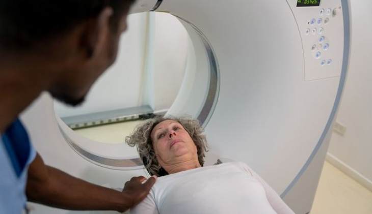 &Omicron;&mu;ί&chi;&lambda;&eta; &epsilon;&gamma;&kappa;&epsilon;&phi;ά&lambda;&omicron;&upsilon;: &Gamma;&iota;&alpha;&tau;ί &omicron;&iota; &gamma;&upsilon;&nu;&alpha;ί&kappa;&epsilon;&sigmaf; &sigma;&tau;&eta; &mu;έ&sigma;&eta; &eta;&lambda;&iota;&kappa;ί&alpha; &delta;&epsilon;&nu; έ&chi;&omicron;&upsilon;&nu; &kappa;&alpha;&lambda;ή &mu;&nu;ή&mu;&eta;