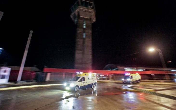 &Tau;&rho;&alpha;&gamma;&omega;&delta;ί&alpha; &sigma;&tau;&eta; &Chi;&iota;&lambda;ή: &Tau;&omicron;&upsilon;&lambda;ά&chi;&iota;&sigma;&tau;&omicron;&nu; 21 &nu;&epsilon;&kappa;&rho;&omicron;ί &sigma;&epsilon; &tau;&rho;&omicron;&chi;&alpha;ί&omicron; &mu;&epsilon; &lambda;&epsilon;&omega;&phi;&omicron;&rho;&epsilon;ί&omicron;