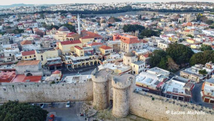 &Delta;&eta;&mu;&omicron;&sigma;ί&epsilon;&upsilon;&mu;&alpha; &sigma;&tau;&eta; Sun: &Epsilon;&kappa;&tau;ό&sigmaf; &beta;&rho;&epsilon;&tau;&alpha;&nu;&iota;&kappa;ή&sigmaf; &laquo;&pi;&rho;ά&sigma;&iota;&nu;&eta;&sigmaf; &lambda;ί&sigma;&tau;&alpha;&sigmaf;&raquo; &tau;&alpha; &epsilon;&lambda;&lambda;&eta;&nu;&iota;&kappa;ά &nu;&eta;&sigma;&iota;ά