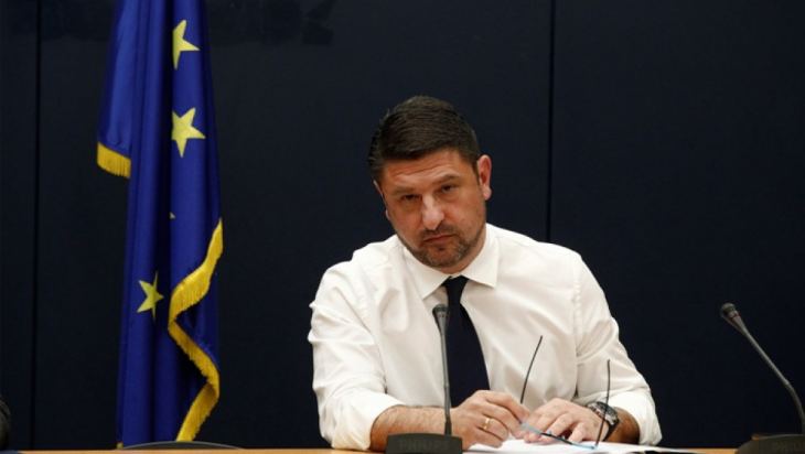 &Chi;&alpha;&rho;&delta;&alpha;&lambda;&iota;ά&sigmaf;: &Sigma;&epsilon; &kappa;&alpha;&rho;&alpha;&nu;&tau;ί&nu;&alpha; &eta; &delta;&eta;&mu;&omicron;&tau;&iota;&kappa;ή &kappa;&omicron;&iota;&nu;ό&tau;&eta;&tau;&alpha; &Mu;&epsilon;&sigma;&omicron;&pi;&omicron;&tau;&alpha;&mu;ί&alpha;&sigmaf;, &alpha;&upsilon;&sigma;&tau;&eta;&rho;ά &mu;έ&tau;&rho;&alpha; &sigma;&epsilon; &pi;έ&nu;&tau;&epsilon; &delta;ή&mu;&omicron;&upsilon;&sigmaf;