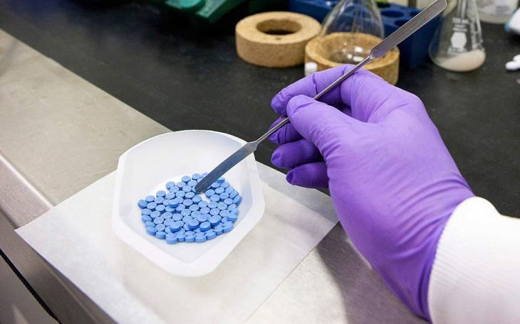 &Alpha;&nu;&tau;&iota;&kappa;&alpha;&rho;&kappa;&iota;&nu;&iota;&kappa;έ&sigmaf; &iota;&delta;&iota;ό&tau;&eta;&tau;&epsilon;&sigmaf; &sigma;&epsilon; &delta;&epsilon;&kappa;ά&delta;&epsilon;&sigmaf; &kappa;&omicron;&iota;&nu;ά, &mu;&eta; &omicron;&gamma;&kappa;&omicron;&lambda;&omicron;&gamma;&iota;&kappa;ά &phi;ά&rho;&mu;&alpha;&kappa;&alpha;