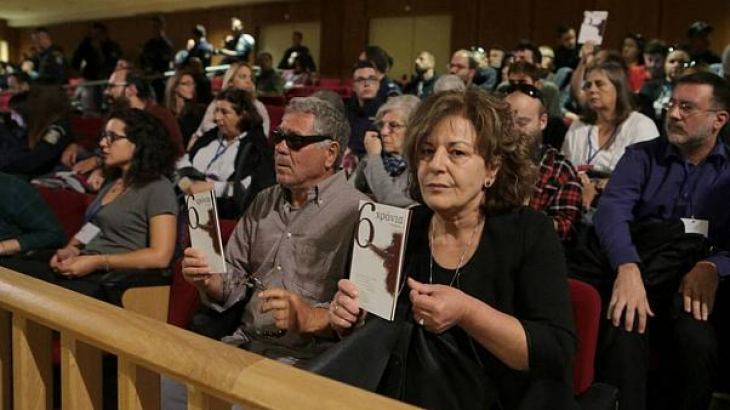&Delta;ί&kappa;&eta; &Chi;&rho;&upsilon;&sigma;ή&sigmaf; &Alpha;&upsilon;&gamma;ή&sigmaf; &ndash; &Eta; ώ&rho;&alpha; &tau;&eta;&sigmaf; &Delta;&eta;&mu;&omicron;&kappa;&rho;&alpha;&tau;ί&alpha;&sigmaf; &kappa;&alpha;&iota; &tau;&eta;&sigmaf; &Delta;&iota;&kappa;&alpha;&iota;&omicron;&sigma;ύ&nu;&eta;&sigmaf;: &Omicron;&iota; &kappa;&alpha;&tau;&eta;&gamma;&omicron;&rho;ί&epsilon;&sigmaf; &kappa;&alpha;&iota; &omicron;&iota; &pi;&rho;&omicron;&beta;&lambda;&epsilon;&pi;ό&mu;&epsilon;&nu;&epsilon;&sigmaf; &pi;&omicron;&iota;&nu;έ&sigmaf; - &Tau;&alpha; &mu;έ&tau;&rho;&alpha; &alpha;&sigma;&phi;&alpha;&lambda;&epsilon;ί&alpha;&sigmaf;