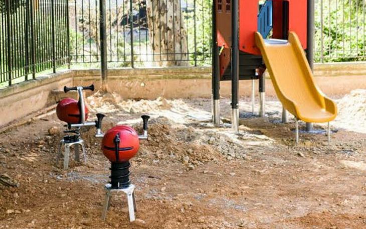 &Delta;ή&mu;&omicron;&sigmaf; &Alpha;&theta;&eta;&nu;&alpha;ί&omega;&nu;: &Alpha;&nu;&alpha;&kappa;&alpha;&iota;&nu;ί&zeta;&omicron;&nu;&tau;&alpha;&iota; &pi;&lambda;ή&rho;&omega;&sigmaf; 19 &pi;&alpha;&iota;&delta;&iota;&kappa;έ&sigmaf; &chi;&alpha;&rho;έ&sigmaf;