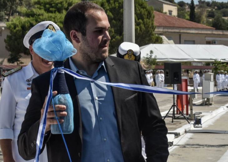 &Gamma;&iota;ά&nu;&nu;&eta;&sigmaf; &Kappa;&alpha;&rho;&alpha;&theta;&alpha;&nu;ά&sigma;&eta;&sigmaf;: &Eta; &sigma;&tau;&omicron;&lambda;ή &tau;&omicron;&upsilon; &pi;&alpha;&tau;έ&rho;&alpha; &mu;&omicron;&upsilon; &epsilon;ί&nu;&alpha;&iota; &delta;&iota;ά&tau;&rho;&eta;&tau;&eta; &alpha;&pi;ό &pi;&upsilon;&rho;ά-&Eta; &psi;&upsilon;&chi;ή &tau;&omicron;&upsilon; &theta;&alpha; &alpha;&rho;&mu;&epsilon;&nu;ί&zeta;&epsilon;&iota; &sigma;&tau;&omicron; &Alpha;&iota;&gamma;&alpha;ί&omicron;