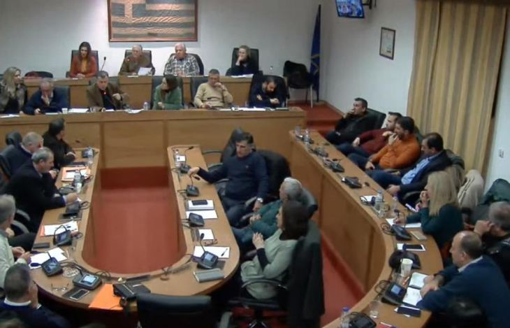 &Mu;&epsilon;&tau;ά &alpha;&pi;ό 5 ώ&rho;&epsilon;&sigmaf; έ&lambda;&eta;&xi;&epsilon; &eta; &sigma;&upsilon;&nu;&epsilon;&delta;&rho;ί&alpha;&sigma;&eta; &tau;&omicron;&upsilon; &Delta;&eta;&mu;&omicron;&tau;&iota;&kappa;&omicron;ύ &Sigma;&upsilon;&mu;&beta;&omicron;&upsilon;&lambda;ί&omicron;&upsilon; &Kappa;&omega; &gamma;&iota;&alpha; &tau;&omicron; &mu;&epsilon;&tau;&alpha;&nu;&alpha;&sigma;&tau;&epsilon;&upsilon;&tau;&iota;&kappa;ό - &Tau;&iota; &alpha;&pi;&omicron;&phi;&alpha;&sigma;ί&sigma;&tau;&eta;&kappa;&epsilon;