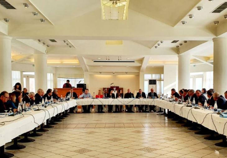 &Tau;&omicron; &Pi;&epsilon;&rho;&iota;&phi;&epsilon;&rho;&epsilon;&iota;&alpha;&kappa;ό &Sigma;&upsilon;&mu;&beta;&omicron;ύ&lambda;&iota;&omicron; &Nu;&omicron;&tau;ί&omicron;&upsilon; &Alpha;&iota;&gamma;&alpha;ί&omicron;&upsilon;, &mu;&epsilon; &iota;&sigma;&chi;&upsilon;&rho;ά &epsilon;&pi;&iota;&chi;&epsilon;&iota;&rho;ή&mu;&alpha;&tau;&alpha; &kappa;&alpha;&tau;&alpha;&delta;ί&kappa;&alpha;&sigma;&epsilon; &tau;&eta;&nu; &epsilon;&gamma;&kappa;&alpha;&tau;ά&sigma;&tau;&alpha;&sigma;&eta; &beta;&iota;&omicron;&mu;&eta;&chi;&alpha;&nu;&iota;&kappa;ώ&nu; &alpha;&nu;&epsilon;&mu;&omicron;&gamma;&epsilon;&nu;&nu;&eta;&tau;&rho;&iota;ώ&nu; &sigma;&tau;&alpha; &nu;&eta;&sigma;&iota;ά