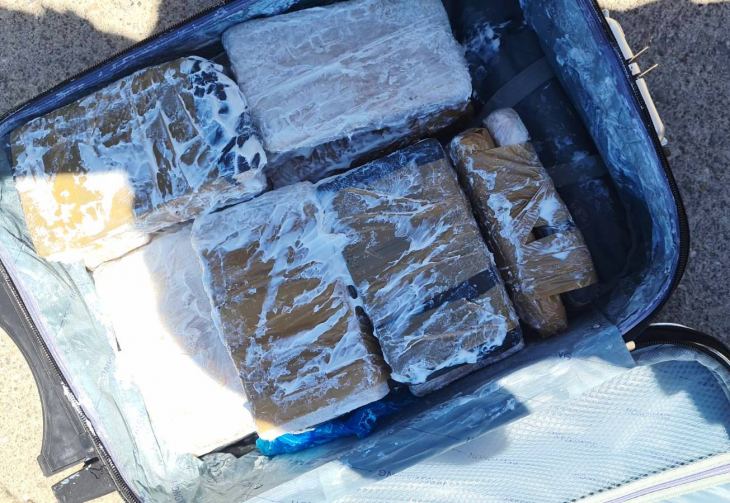 Ήταν έτοιμοι να «σπρώξουν» 11 κιλά ηρωίνης στη Ρόδο- 2 συλλήψεις από το οργανωμένο έγκλημα