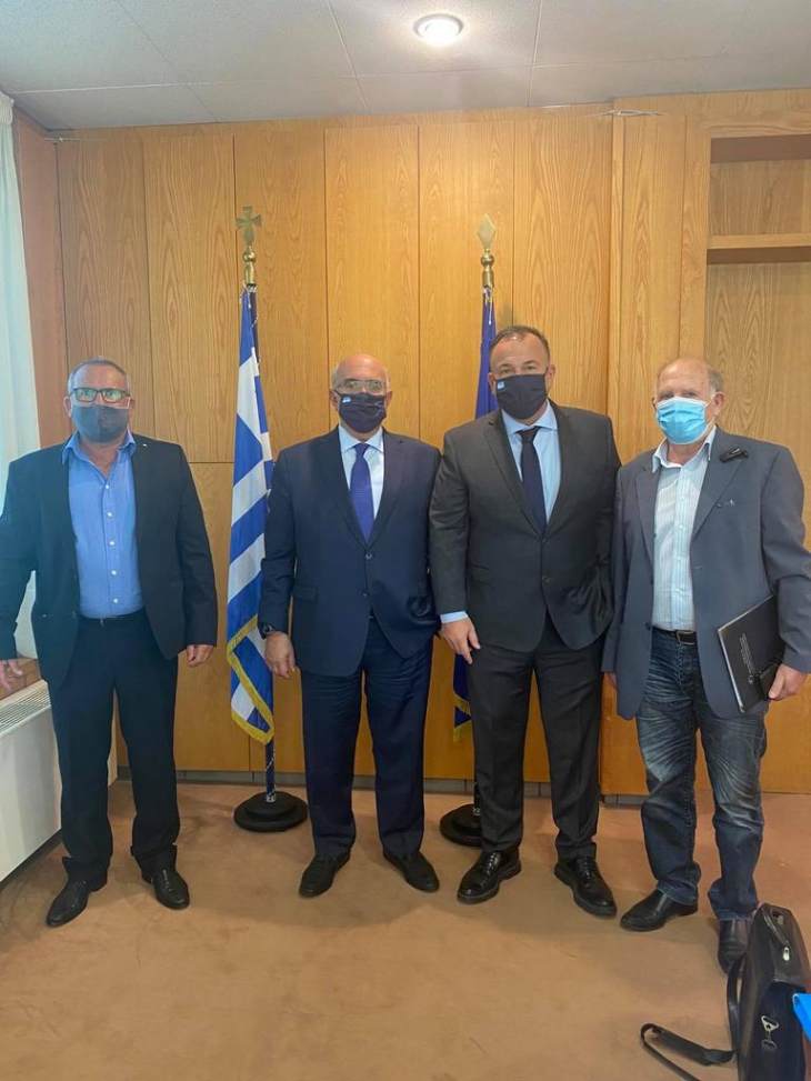 &Sigma;ύ&sigma;&kappa;&epsilon;&psi;&eta; &Iota;&omega;ά&nu;&nu;&eta; &Pi;&alpha;&pi;&pi;ά &mu;&epsilon; &tau;&omicron;&nu; &Upsilon;&phi;&upsilon;&pi;&omicron;&upsilon;&rho;&gamma;ό &Mu;&epsilon;&tau;&alpha;&phi;&omicron;&rho;ώ&nu;.