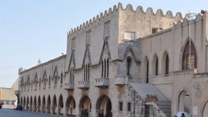 &Chi;. &Kappa;ό&kappa;&kappa;&iota;&nu;&omicron;&sigmaf;: "&Eta; &alpha;&lambda;&lambda;&epsilon;&rho;&gamma;ί&alpha; &tau;&eta;&sigmaf; &Pi;&epsilon;&rho;&iota;&phi;&epsilon;&rho;&epsilon;&iota;&alpha;&kappa;ή&sigmaf; &Alpha;&rho;&chi;ή&sigmaf; &gamma;&iota;&alpha; &sigma;&upsilon;&nu;&epsilon;&rho;&gamma;&alpha;&sigma;ί&alpha; &mu;&epsilon; &epsilon;&pi;&iota;&sigma;&tau;&eta;&mu;&omicron;&nu;&iota;&kappa;&omicron;ύ&sigmaf; &phi;&omicron;&rho;&epsilon;ί&sigmaf; &sigma;&upsilon;&nu;&epsilon;&chi;ί&zeta;&epsilon;&tau;&alpha;&iota;"