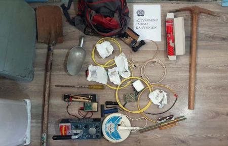 &Pi;ή&gamma;&alpha;&nu; &gamma;&iota;&alpha;... "&Mu;ά&lambda;&iota;" &kappa;&alpha;&iota; &beta;&gamma;ή&kappa;&alpha;&nu; &kappa;&omicron;&upsilon;&rho;&epsilon;&mu;έ&nu;&omicron;&iota;