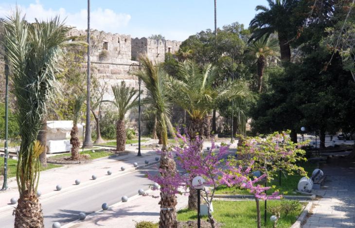 24.676 &euro; &alpha;&pi;ό &tau;&omicron; &Delta;ή&mu;&omicron; &Kappa;&omega; &gamma;&iota;&alpha; &tau;&eta; &delta;&eta;&mu;&iota;&omicron;&upsilon;&rho;&gamma;ί&alpha; &delta;&iota;&alpha;&phi;&eta;&mu;&iota;&sigma;&tau;&iota;&kappa;ή&sigmaf; &kappa;&alpha;&mu;&pi;ά&nu;&iota;&alpha;&sigmaf; &sigma;&tau;&alpha; &mu;έ&sigma;&alpha; &kappa;&omicron;&iota;&nu;&omega;&nu;&iota;&kappa;ή&sigmaf; &delta;&iota;&kappa;&tau;ύ&omega;&sigma;&eta;&sigmaf;, &gamma;&iota;&alpha; &tau;&eta;&nu; &pi;&rho;&omicron;&beta;&omicron;&lambda;ή &amp; &delta;&iota;&alpha;&phi;ή&mu;&iota;&sigma;&eta; &tau;&omicron;&upsilon; &nu;&eta;&sigma;&iota;&omicron;ύ