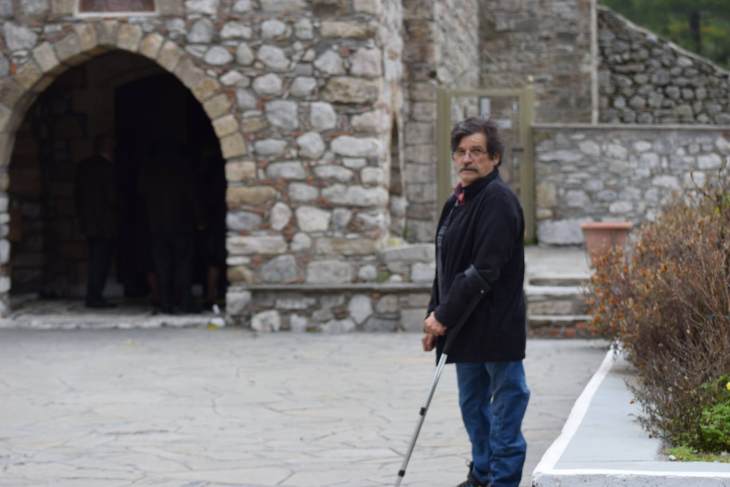 &Tau;&omicron;&pi;&iota;&kappa;ή &Sigma;&upsilon;&rho;&iota;&zeta;&alpha;: &Psi;ή&phi;&iota;&sigma;&mu;&alpha; &gamma;&iota;&alpha; &tau;&omicron;&nu; &chi;&alpha;&mu;ό &tau;&omicron;&upsilon; &Mu;&alpha;&nu;ώ&lambda;&eta; &Zeta;&eta;&delta;&iota;&alpha;&nu;ά&kappa;&eta;