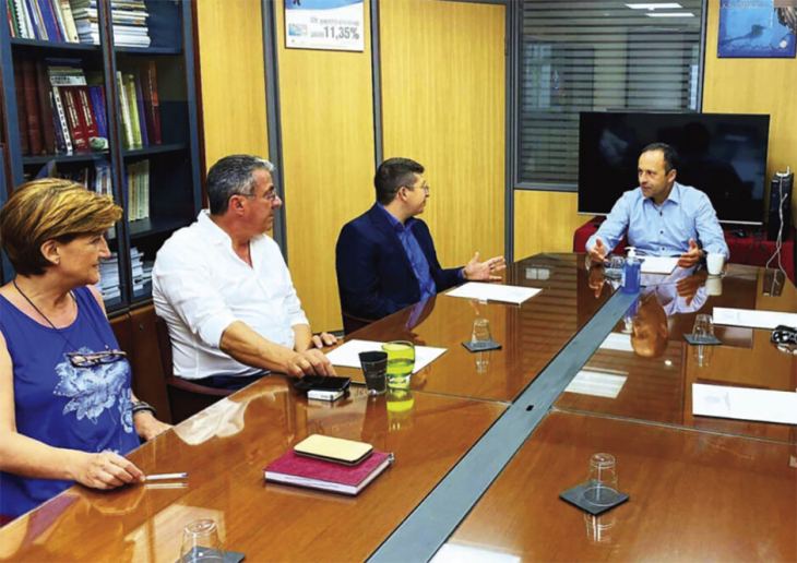 &Gamma;. &Pi;ά&pi;&pi;&omicron;&upsilon; &ndash; &Mu;. &Mu;&alpha;&rho;&kappa;ό&pi;&omicron;&upsilon;&lambda;&omicron;&sigmaf;: &laquo;&Eta; &iota;&sigma;&chi;ύ&sigmaf; &epsilon;&nu; &tau;&eta; &epsilon;&nu;ώ&sigma;&epsilon;&iota; &epsilon;ί&nu;&alpha;&iota; &eta; &delta;&iota;&kappa;&lambda;ί&delta;&alpha; &alpha;&sigma;&phi;&alpha;&lambda;&epsilon;ί&alpha;&sigmaf;. &Mu;&omicron;&nu;&alpha;&delta;&iota;&kappa;ά &mu;&alpha;&sigmaf; ό&pi;&lambda;&alpha;, &eta; &alpha;&pi;&omicron;&phi;&alpha;&sigma;&iota;&sigma;&tau;&iota;&kappa;ό&tau;&eta;&tau;&alpha; &kappa;&alpha;&iota; &eta; &sigma;&upsilon;&nu;&epsilon;&rho;&gamma;&alpha;&sigma;ί&alpha;&raquo;