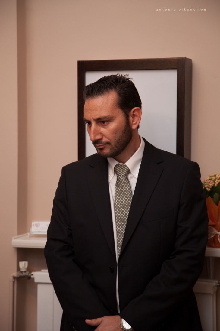 &Gamma;&iota;&alpha;&tau;ί έ&kappa;&alpha;&nu;&alpha; &tau;&omicron; &epsilon;&mu;&beta;ό&lambda;&iota;&omicron;... Ά&rho;&theta;&rho;&omicron; &tau;&omicron;&upsilon; &kappa;&alpha;&rho;&delta;&iota;&omicron;&lambda;ό&gamma;&omicron;&upsilon; &kappa;. &Mu;&iota;&kappa;έ &Kappa;&omicron;&upsilon;&kappa;&omicron;&upsilon;&beta;ά