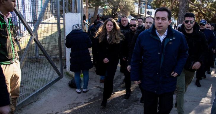 &Kappa;&lambda;&epsilon;&iota;&sigma;&tau;ά &kappa;έ&nu;&tau;&rho;&alpha; &sigma;&epsilon; &Sigma;ά&mu;&omicron;, &Kappa;&omega; &kappa;&alpha;&iota; &Lambda;έ&rho;&omicron; &laquo;&gamma;&iota;&alpha; &tau;&omicron;&nu; &pi;&epsilon;&rho;&iota;&omicron;&rho;&iota;&sigma;&mu;ό &tau;&omicron;&upsilon; &kappa;&omicron;&rho;&omicron;&nu;&omicron;ϊ&omicron;ύ&raquo; &alpha;&nu;&alpha;&kappa;&omicron;ί&nu;&omega;&sigma;&epsilon; &omicron; &Mu;&eta;&tau;&alpha;&rho;ά&kappa;&eta;&sigmaf;