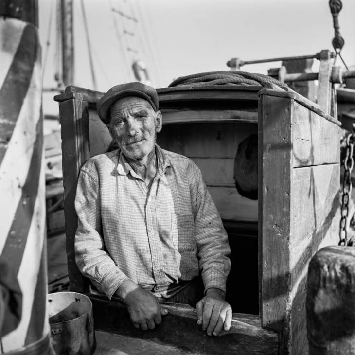 &Eta; &Epsilon;&lambda;&lambda;ά&delta;&alpha; &tau;&eta;&sigmaf; &delta;&epsilon;&kappa;&alpha;&epsilon;&tau;ί&alpha;&sigmaf; &tau;&omicron;&upsilon; 1950 &mu;&epsilon; &tau;&omicron;&nu; &phi;&alpha;&kappa;ό &tau;&omicron;&upsilon; Robert McCabe