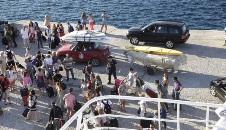 Κορονοϊός: Το σχέδιο για τη θωράκιση των νησιών - Διασύνδεση και πολλά τεστ