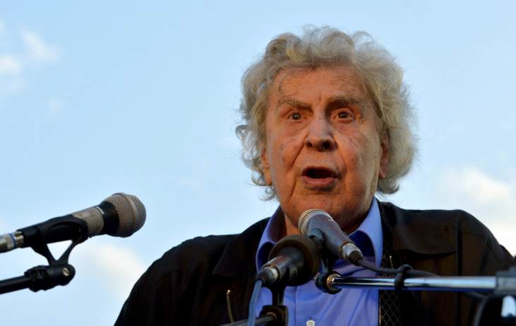 &Mu;ί&kappa;&eta;&sigmaf; &Theta;&epsilon;&omicron;&delta;&omega;&rho;ά&kappa;&eta;&sigmaf;: &Lambda;&alpha;ϊ&kappa;ό &pi;&rho;&omicron;&sigma;&kappa;ύ&nu;&eta;&mu;&alpha; &alpha;&pi;ό &tau;&eta; &Delta;&epsilon;&upsilon;&tau;έ&rho;&alpha; &sigma;&tau;&eta; &Mu;&eta;&tau;&rho;ό&pi;&omicron;&lambda;&eta; &Alpha;&theta;&eta;&nu;ώ&nu;