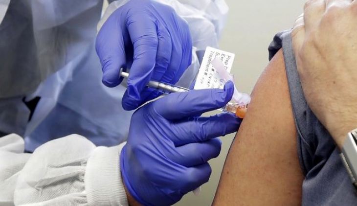 &Phi;ά&omicron;&upsilon;&tau;&sigma;&iota;: &Tau;&omicron;&nu; &Iota;&alpha;&nu;&omicron;&upsilon;ά&rho;&iota;&omicron; έ&tau;&omicron;&iota;&mu;&epsilon;&sigmaf; &epsilon;&kappa;&alpha;&tau;&omicron;&mu;&mu;ύ&rho;&iota;&alpha; &delta;ό&sigma;&epsilon;&iota;&sigmaf; &epsilon;&mu;&beta;&omicron;&lambda;ί&omega;&nu; &gamma;&iota;&alpha; &tau;&omicron;&nu; &kappa;&omicron;&rho;&omicron;&nu;&omicron;ϊό