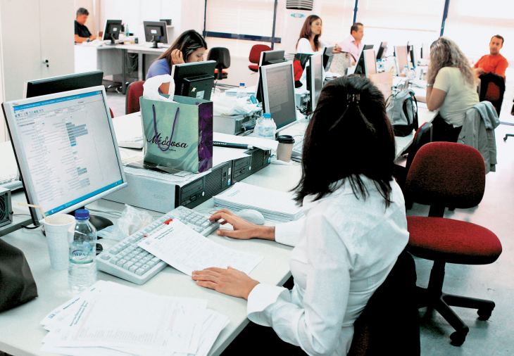 10 &Mu;έ&tau;&rho;&alpha; &gamma;&iota;&alpha; &tau;&omicron;&upsilon;&sigmaf; &delta;ή&mu;&omicron;&upsilon;&sigmaf; &kappa;&alpha;&iota; &tau;&omicron; &delta;&eta;&mu;ό&sigma;&iota;&omicron;