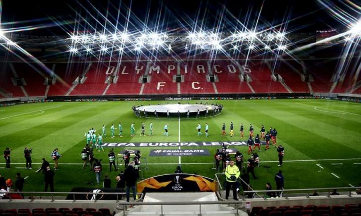 &Alpha;&pi;&omicron;&kappa;ά&lambda;&upsilon;&psi;&eta;: &laquo;&Pi;&alpha;ί&zeta;&epsilon;&iota;&raquo; &eta; &Alpha;&theta;ή&nu;&alpha; &gamma;&iota;&alpha; &tau;&eta;&nu; &tau;&epsilon;&lambda;&iota;&kappa;ή &phi;ά&sigma;&eta; &tau;&omicron;&upsilon; Europa League