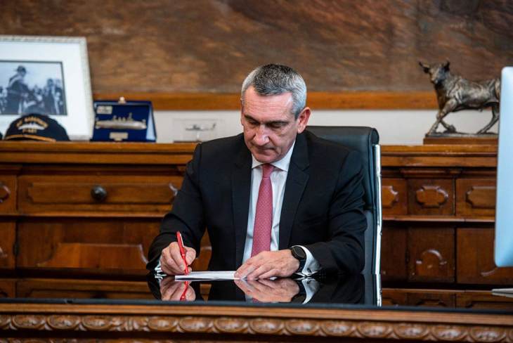&Eta; &Pi;&epsilon;&rho;&iota;&phi;έ&rho;&epsilon;&iota;&alpha; &Nu;&omicron;&tau;ί&omicron;&upsilon; &Alpha;&iota;&gamma;&alpha;ί&omicron;&upsilon; &theta;&omega;&rho;&alpha;&kappa;ί&zeta;&epsilon;&iota; &tau;&eta;&nu; &Kappa;&omega; &kappa;&alpha;&iota; &tau;&eta; &Nu;ί&sigma;&upsilon;&rho;&omicron; έ&nu;&alpha;&nu;&tau;&iota; &tau;&omega;&nu; &pi;&lambda;&eta;&mu;&mu;&upsilon;&rho;&iota;&kappa;ώ&nu; &phi;&alpha;&iota;&nu;&omicron;&mu;έ&nu;&omega;&nu;