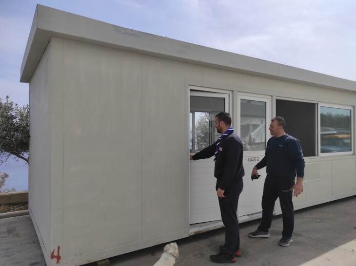 &Mu;&epsilon; &pi;&rho;&omega;&tau;&omicron;&beta;&omicron;&upsilon;&lambda;ί&alpha; &tau;&omicron;&upsilon; &Gamma;&iota;ά&nu;&nu;&eta; &Pi;&alpha;&pi;&pi;ά &omicron;&iota; &Pi;&rho;ό&sigma;&kappa;&omicron;&pi;&omicron;&iota; &Kappa;&alpha;&lambda;ύ&mu;&nu;&omicron;&upsilon; &alpha;&pi;έ&kappa;&tau;&eta;&sigma;&alpha;&nu; έ&nu;&alpha;&nu; &omicron;&iota;&kappa;ί&sigma;&kappa;&omicron; &gamma;&iota;&alpha; &tau;&omicron; &Upsilon;&lambda;&iota;&kappa;ό &kappa;&alpha;&iota; &tau;&omicron; &Alpha;&rho;&chi;&epsilon;ί&omicron; &sigma;&tau;&eta;&nu; &Kappa;&alpha;&tau;&alpha;&sigma;&kappa;ή&nu;&omega;&sigma;&eta; &tau;&eta;&sigmaf; &Psi;&epsilon;&rho;ί&mu;&omicron;&upsilon;