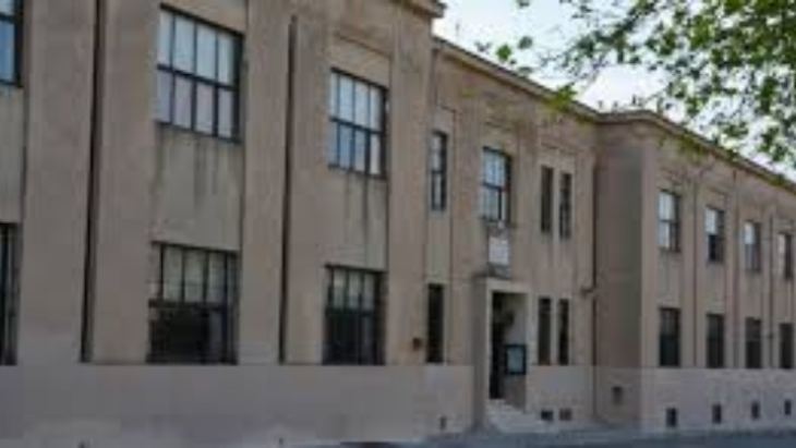 &Kappa;&lambda;&epsilon;ί&nu;&epsilon;&iota; &alpha;&pi;ό &tau;&eta; &Delta;&epsilon;&upsilon;&tau;έ&rho;&alpha; &kappa;&alpha;&iota; ά&lambda;&lambda;&omicron; &sigma;&chi;&omicron;&lambda;&epsilon;ί&omicron; &sigma;&tau;&eta; &Rho;ό&delta;&omicron;. &Beta;&rho;έ&theta;&eta;&kappa;&epsilon; &theta;&epsilon;&tau;&iota;&kappa;ό &kappa;&rho;&omicron;ύ&sigma;&mu;&alpha; &kappa;&alpha;&iota; &sigma;&tau;&omicron; 3&omicron; &Gamma;&upsilon;&mu;&nu;ά&sigma;&iota;&omicron; &Rho;ό&delta;&omicron;&upsilon; (&Beta;&epsilon;&nu;&epsilon;&tau;ό&kappa;&lambda;&epsilon;&iota;&omicron;)