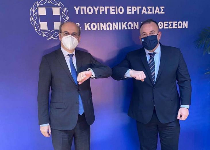 &Iota;&omega;ά&nu;&nu;&eta;&sigmaf; &Pi;&alpha;&pi;&pi;ά&sigmaf;: &Mu;έ&tau;&rho;&alpha; &sigma;&tau;ή&rho;&iota;&xi;&eta;&sigmaf; &epsilon;&rho;&gamma;&alpha;&zeta;&omicron;&mu;έ&nu;&omega;&nu; &epsilon;&iota;&delta;&iota;&kappa;ώ&nu; &kappa;&alpha;&tau;&eta;&gamma;&omicron;&rho;&iota;ώ&nu; &pi;&omicron;&upsilon; &alpha;&pi;&alpha;&sigma;&chi;&omicron;&lambda;&omicron;ύ&nu;&tau;&alpha;&iota; &sigma;&tau;&omicron;&nu; &kappa;&lambda;ά&delta;&omicron; &tau;&omicron;&upsilon; &tau;&omicron;&upsilon;&rho;&iota;&sigma;&mu;&omicron;ύ