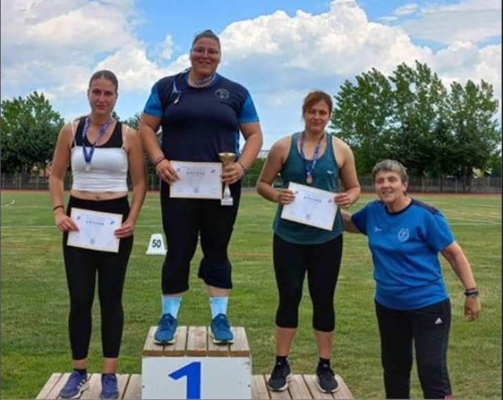 &Chi;&rho;&upsilon;&sigma;ή &kappa;&alpha;&iota; &pi;ά&lambda;&iota; &eta; &Mu;&alpha;&rho;ί&alpha; &Mu;&alpha;&gamma;&kappa;&omicron;ύ&lambda;&iota;&alpha; &sigma;&tau;&eta;&nu; &Tau;&rho;ί&pi;&omicron;&lambda;&eta; &epsilon;&pi;&iota;&beta;&epsilon;&beta;&alpha;ί&omega;&sigma;&epsilon; &tau;&eta;&nu; &kappa;&upsilon;&rho;&iota;&alpha;&rho;&chi;ί&alpha; &tau;&eta;&sigmaf; &sigma;&tau;&eta; &sigma;&phi;&alpha;ί&rho;&alpha; &sigma;&tau;&eta;&nu; &Epsilon;&lambda;&lambda;ά&delta;&alpha;