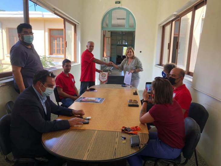 &Eta; &Pi;&epsilon;&rho;&iota;&phi;έ&rho;&epsilon;&iota;&alpha; &Nu;&omicron;&tau;ί&omicron;&upsilon; &Alpha;&iota;&gamma;&alpha;ί&omicron;&upsilon; &sigma;&tau;&eta;&rho;ί&zeta;&epsilon;&iota; &tau;&iota;&sigmaf; &omicron;&iota;&kappa;&omicron;&nu;&omicron;&mu;&iota;&kappa;έ&sigmaf; &alpha;&nu;ά&gamma;&kappa;&epsilon;&sigmaf; &Pi;&rho;&omicron;&nu;&omicron;&iota;&alpha;&kappa;ώ&nu; &Iota;&delta;&rho;&upsilon;&mu;ά&tau;&omega;&nu;.